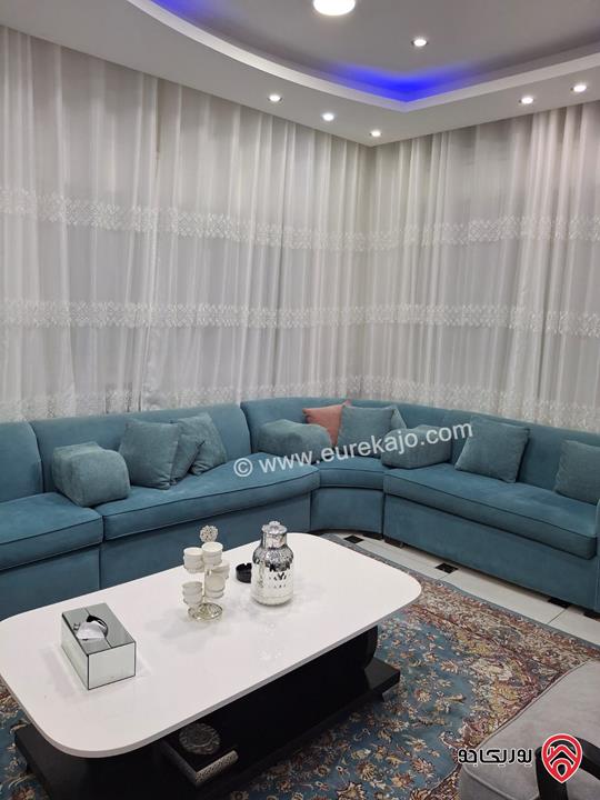 فيلا دوبلكس مساحة 200م على أرض 250م للبيع في عمان - طبربور 