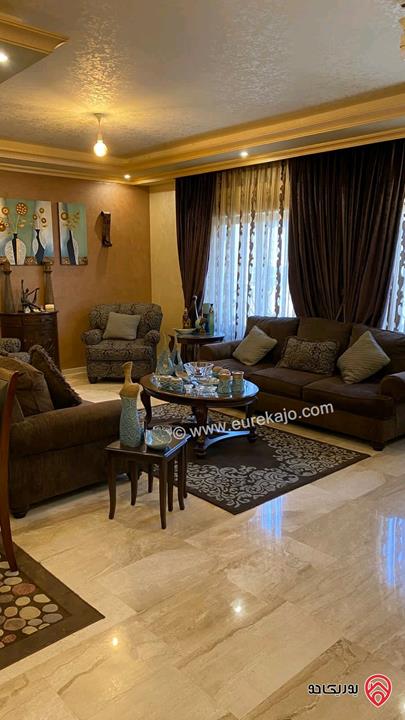 شقة طابق اول مساحة 255م للبيع في عمان - تلاع العلي