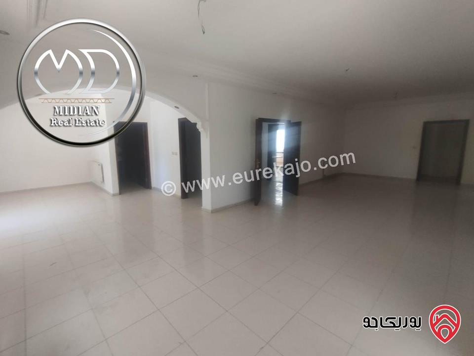 شقة طابقية فارغة للايجار في عمان - ضاحية الامير راشد مساحة 240م طابق اول بسعر مميز