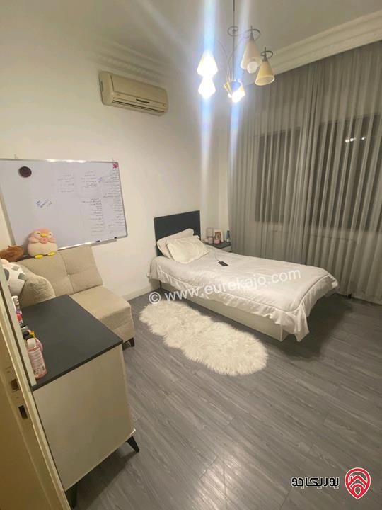 شقة طابق أول مساحة 172م للبيع في عمان - الرابية