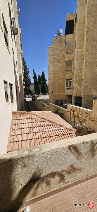 شقة شبه تسوية مساحة 108م للبيع في عمان - طبربور 