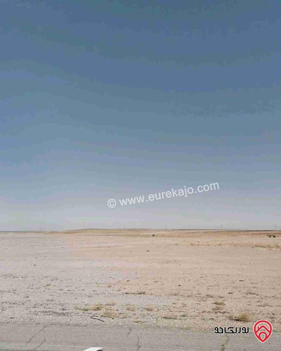 قطعة ارض مساحة 20 دونم و 432م مرخصة لشحن السيارات الكهربائية للبيع في معان