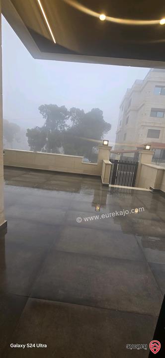 شقة أرضية مساحة 190م داخلي و 40م خارجي للبيع في عمان - مرج الحمام 