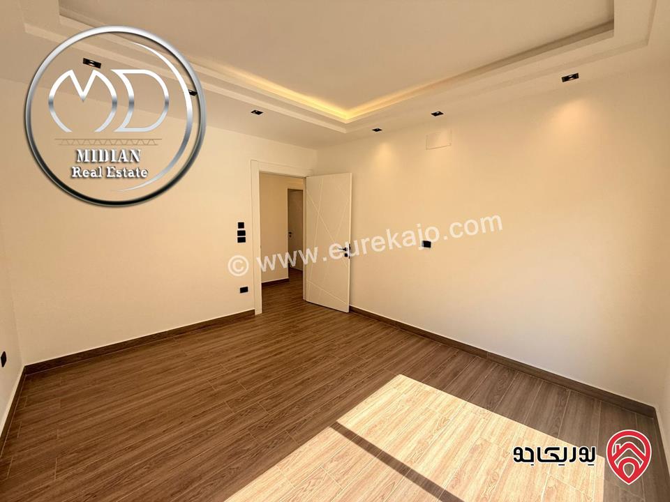 شقق للبيع في عمان - ضاحية النخيل مساحات 250م 4 نوم تشطيبات و ديكورات عصرية فاخرة جديدة لم تسكن