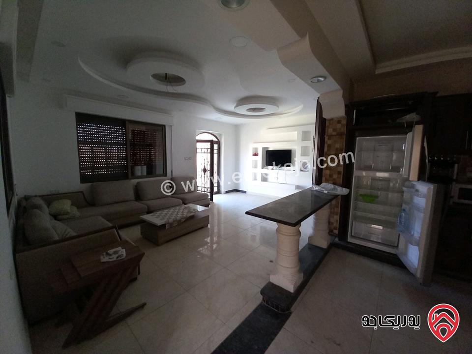 بيت مساحة 200م على أرض 750م للبيع في الزرقاء - شومر إسكان المهندسين 