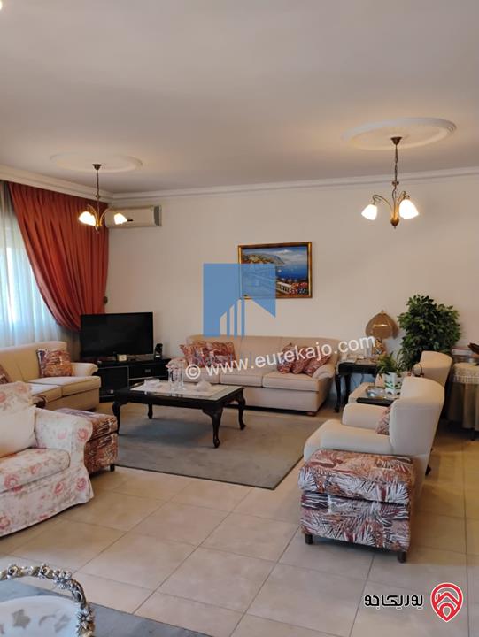 شقة فاخرة للبيع في عمان - الجندويل طابق اول 200م تشطيب سوبر ديلوكس بسعر مغري