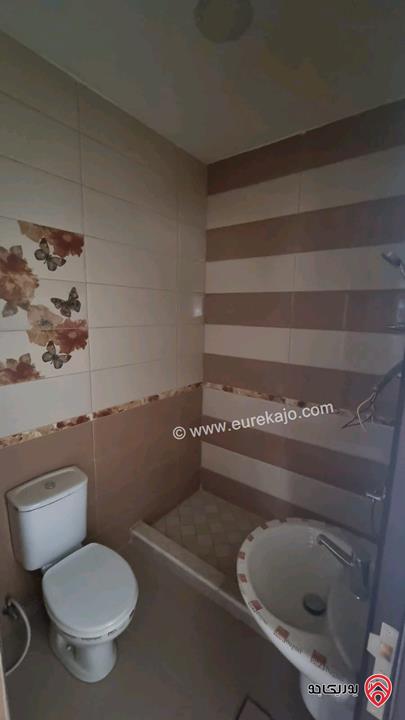 شقة طابق ثاني مساحة 159م للبيع في عمان - ابو نصير