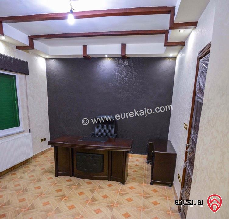 فيلا متلاصقة مساحة 930م على أرض 420م للبيع في عمان - ضاحية الرشيد 