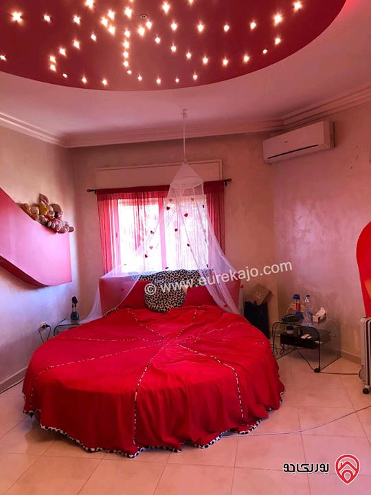 فيلا مساحة 612م على أرض 628م للبيع في عمان - تلاع العلي 