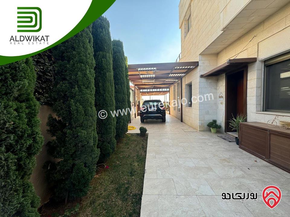 فيلا مستقلة للبيع في عمان - ناعور / شارع السلام مساحة الارض 756م ومساحة البناء 500م ومساحة الحديقة 300م ومساحة الترس 200م