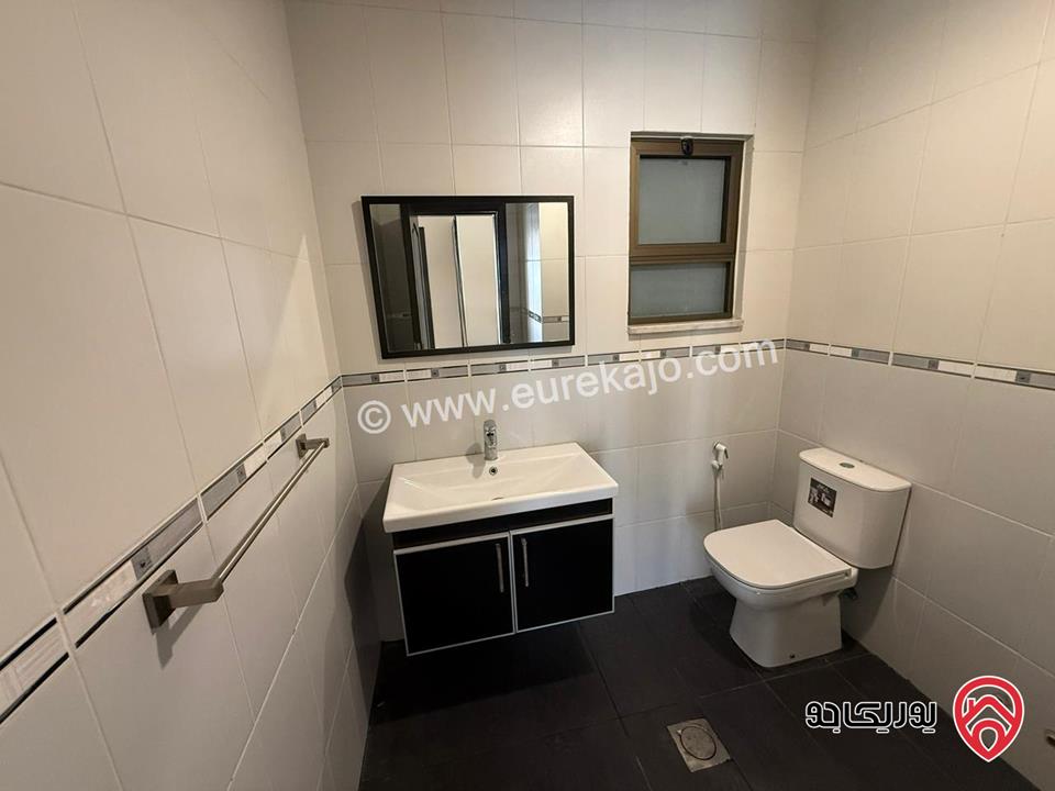 شقة مميزة طابق ثاني مساحة 175م للبيع في عمان - خلدا 