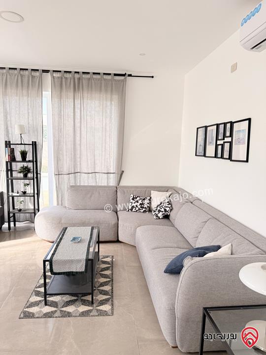 مزرعة مساحة الأرض 904م والبناء 80م للبيع بمنطقة الرشايدة/ جرش بإطلالة خلابة خلف جامعة جرش الأهلية 