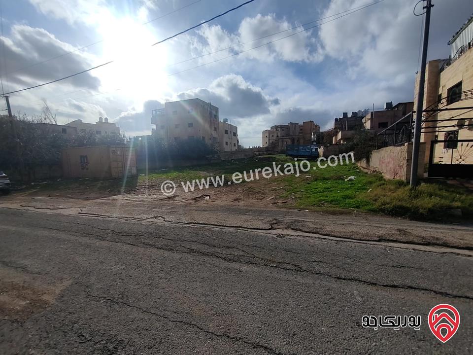 ارض سكنية مساحة 715م للبيع في عمان - الجويدة 