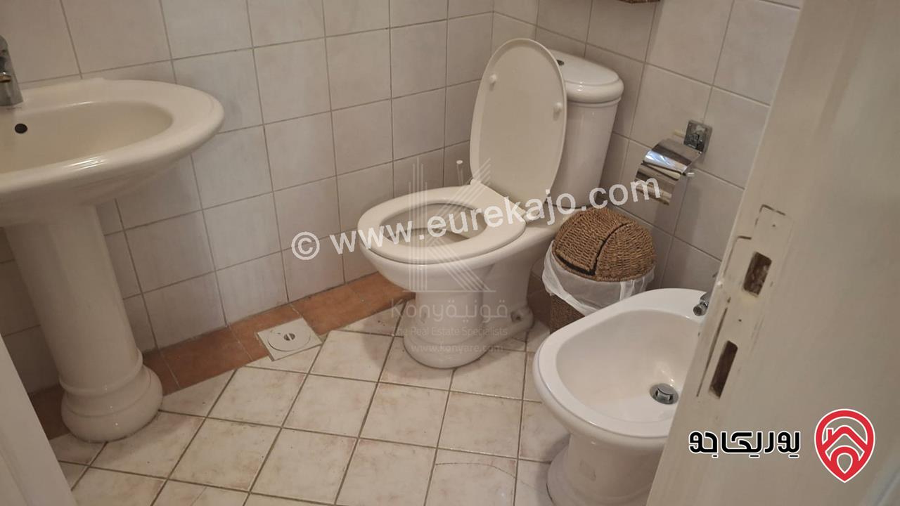 شقة فاخرة مفروشة مساحة 200م داخلي و 40م خارجي للبيع في عمان - دير غبار