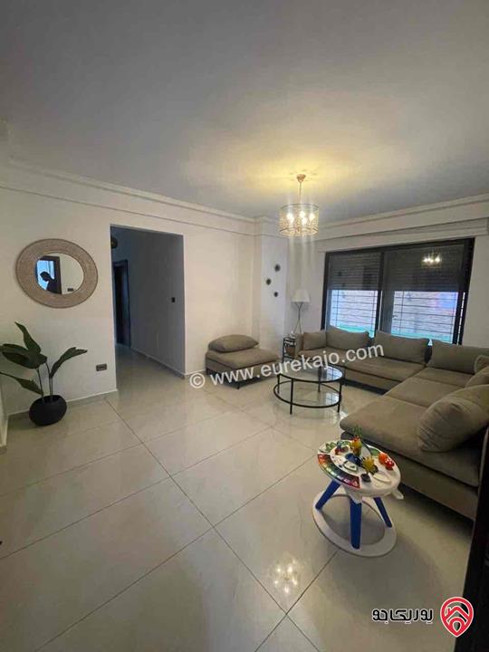 شقة شبه أرضية مساحة 245م داخلي و 250م خارجي للبيع في عمان - عبدون