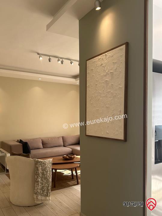 شقة فاخرة مفروشة طابق ثالث مساحة 107م للايجار في عمان - دير غبار