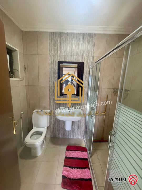 شقة فارغة طابق ثاني مساحة 130م للإيجار في عمان - الدوار السابع 