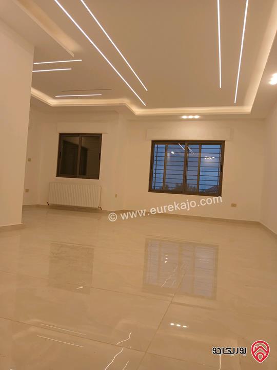 شقة سوبر ديلوكس طابق اول مساحة 181م للبيع في عمان - ابو السوس 