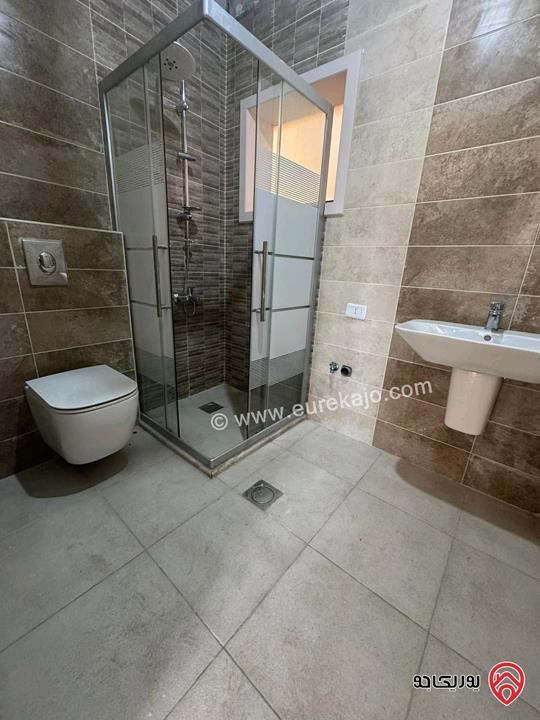 شقة ديلوكس طابق تسوية مساحة 180م داخلي و 40م خارجي للايجار في عمان - مرج الحمام 