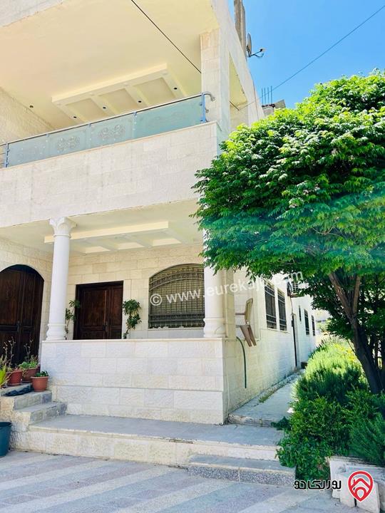 فيلا مستقلة شقتين مساحة 500م على ارض 564م للبيع في عمان - البنيات شارع الحرية منطقة فلل