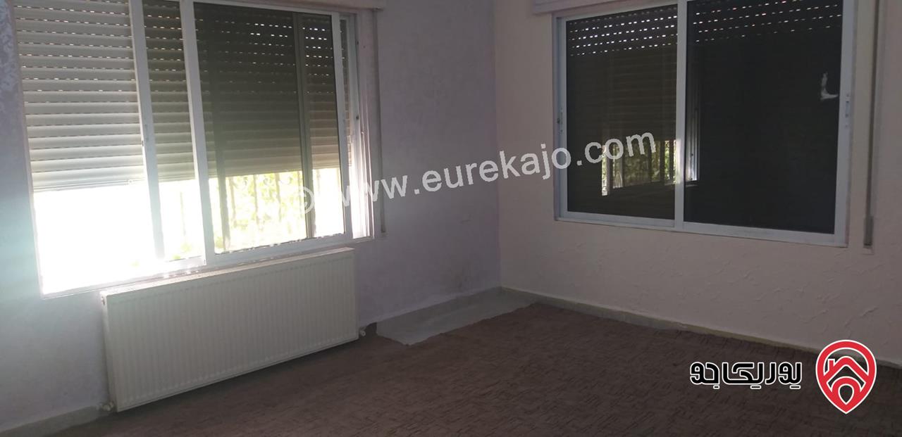 بيت مستقل مساحة 300م على أرض 415م للبيع في الزرقاء – جبل طارق ( تشطيبات جديدة )