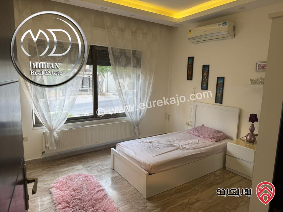 شقة مفروشة فاخرة للايجار في عمان - ام السماق مساحة 200م طابق اول تشطيبات و ديكورات فندقية اطلالة جميلة