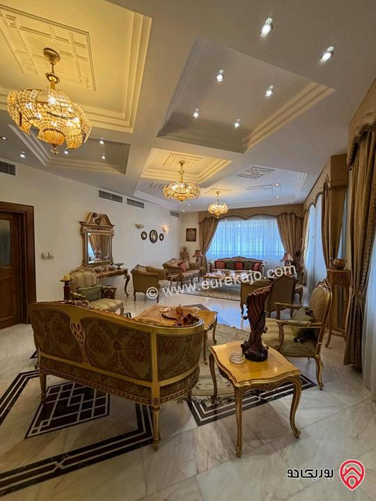 فيلا مساحة 850م على أرض 1081م للبيع في عمان - الجبيهة