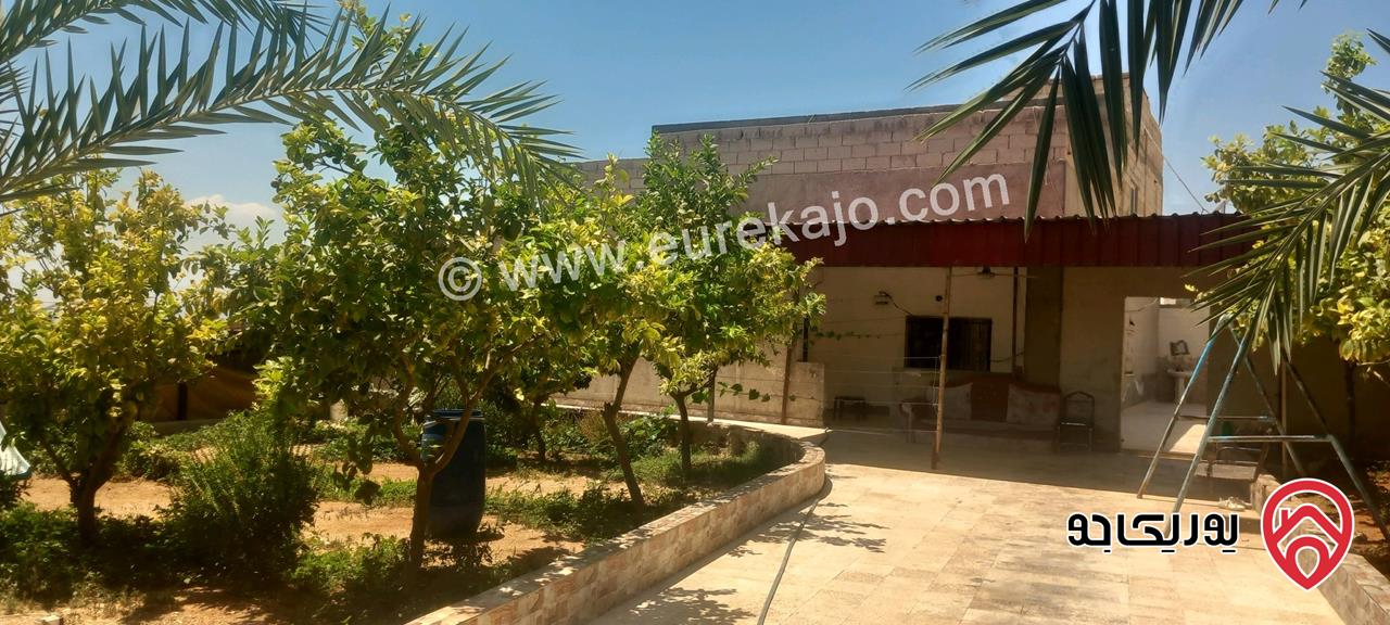 بيت مساحة 255م على أرض 850م للبيع في الشونة الجنوبية الجواسرة