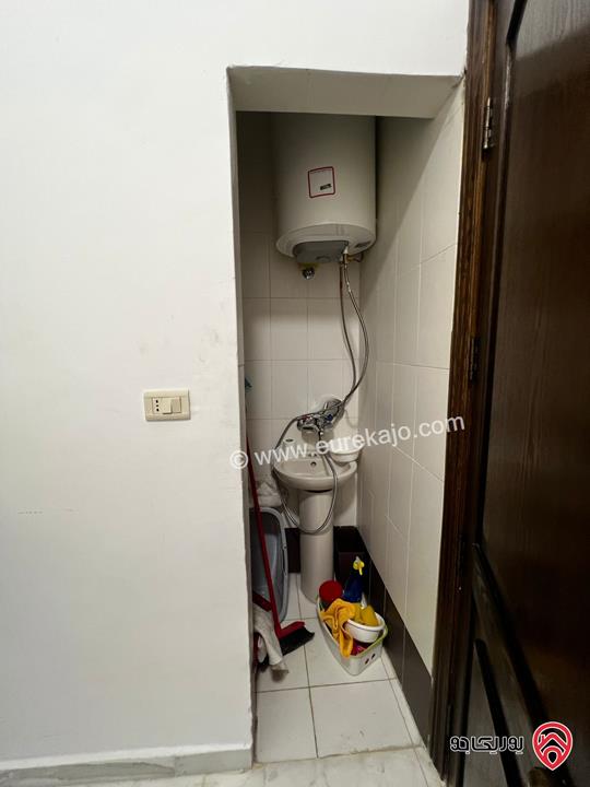 شقة مفروشة طابق أول مساحة 211م للايجار في عمان - ام اذينة