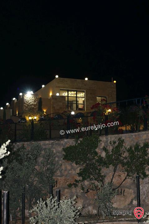 مزرعة مساحة الأرض 4 دونم وبناء مكون من طابقين للبيع في المفرق شرق جرش - دحل