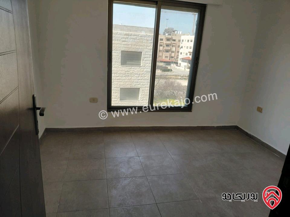 شقة فارغة طابق اول مساحة 90م للإيجار في عمان - دير غبار 