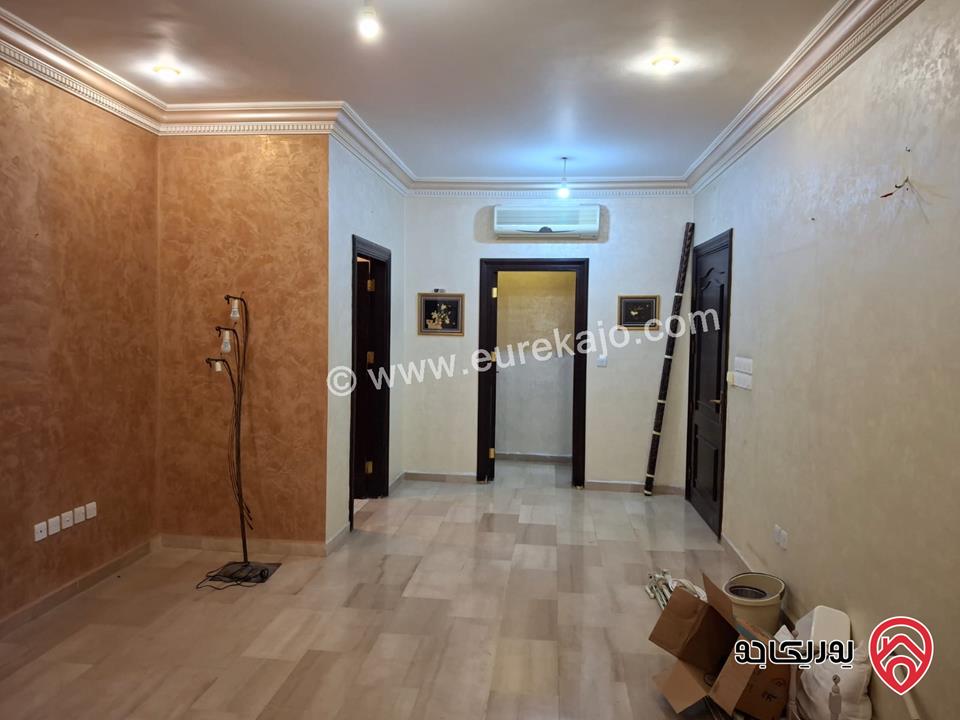 شقة أرضية مساحة 215م داخلي و 70م خارجي للبيع في عمان - عبدون