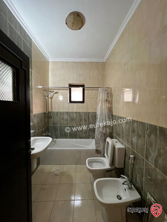 شقة مميزة طابق أول مساحة 180م للايجار في عمان - الرابية