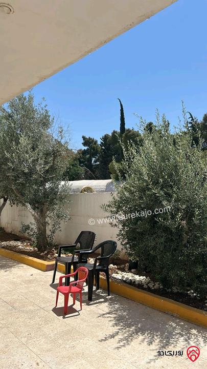 بيت مستقل مساحة 180م على أرض 382م للبيع في مادبا قرب دوار الطيارة