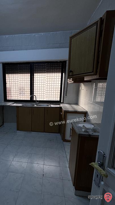 شقة طابق ثالث مساحة 125م للايجار في عمان - تلاع العلي