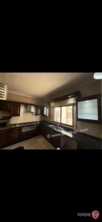 شقة فخمة مساحة 175م طابق ثاني للبيع في عمان - خلدا