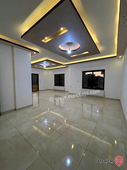 شقة طابقية 253 م للبيع في عمان - الجبيهة ضاحية المنصور المهندسين