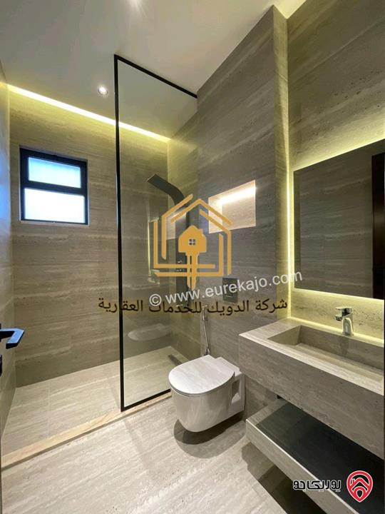 شقة طابق ثالث دوبلكس مساحة 210م لم تسكن للإيجار في عمان - حي الصحابة 