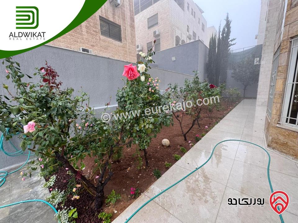 شقة فاخره ارضية للايجار في عمان - دير غبار مساحة البناء 280م ومساحة الحديقة 100م والترس 150م موقع مميز تصلح للسفارات والهيئات الدبلوماسية