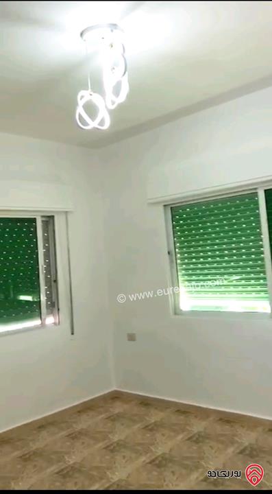 شقة طابق ثالث مساحة 121م للبيع في اربد - ضاحية الحسين