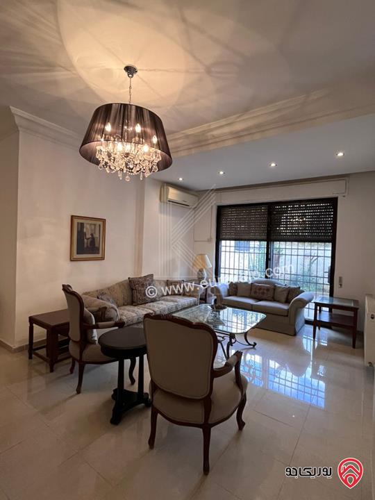 فيلا متلاصقة مساحة 600م على أرض 400م للايجار في عمان - عبدون