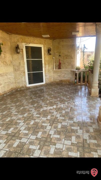 مزرعة مساحة الأرض 4220م مع بناء 160م للبيع في السلط 