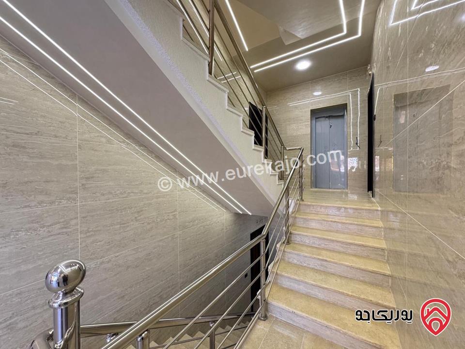 اخر شقتين طابق أرضي مساحة 160م وطابق ثالث دوبلكس مساحة 212م للبيع في عمان - البنيات