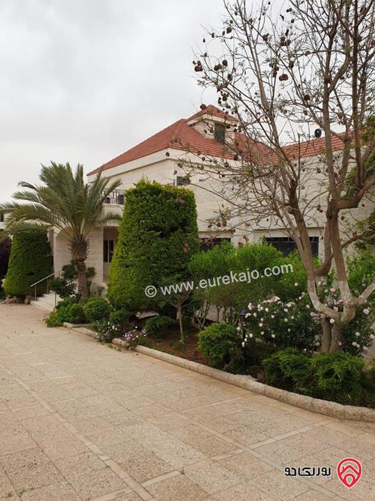 فيلا مساحة 1 دونم و 481م على ارض 2 دونم و 270م للبيع في عمان - الكرسي