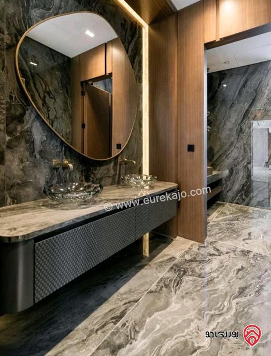 قصر مساحة 1500م على أرض 1800م للبيع في عمان - دابوق