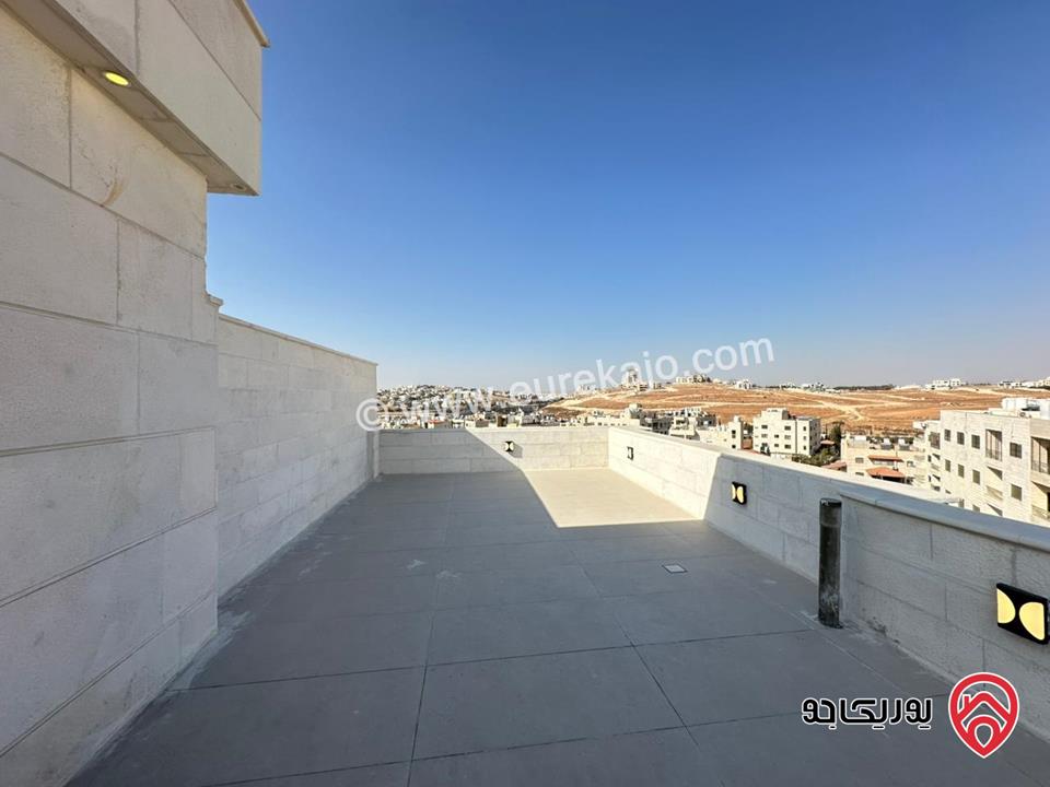 شقة طابق ثالث دوبلكس مساحة 300م وترس واسع 150م للبيع في عمان - ضاحية النخيل