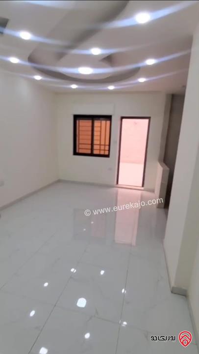  شقة حديثة تسوية مساحة 120م داخلي و 120م خارجي للبيع في عمان - ضاحية الاقصى 