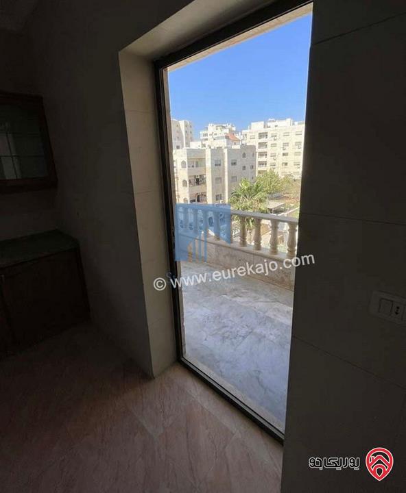 شقة مميزة للبيع في عمان - خلدا قرب المدارس المستقلة طابق ثالث 190م تشطيب سوبر ديلوكس