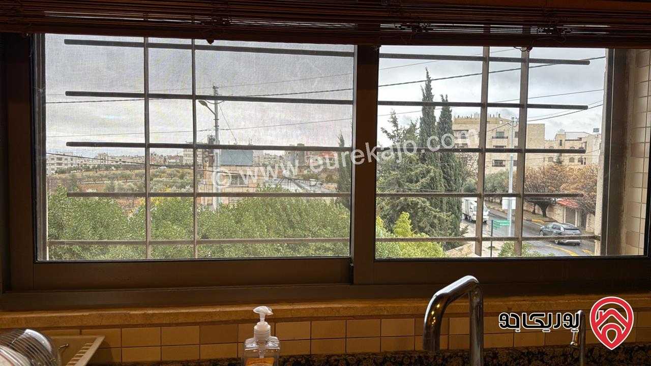 شقة مفروشة مساحة 210م طابق أول للبيع في عمان - الجبيهة