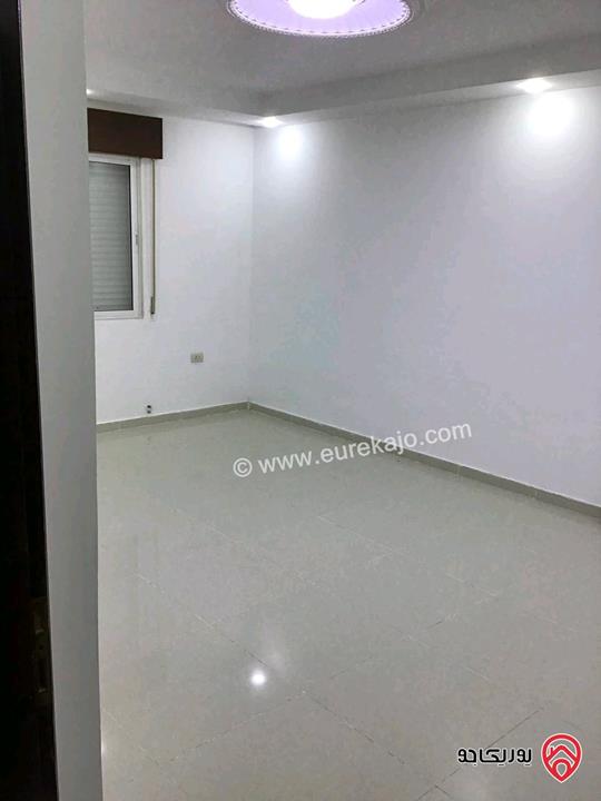 رووف طابق ثاني فني مساحة 330م للبيع في اربد - الحصن